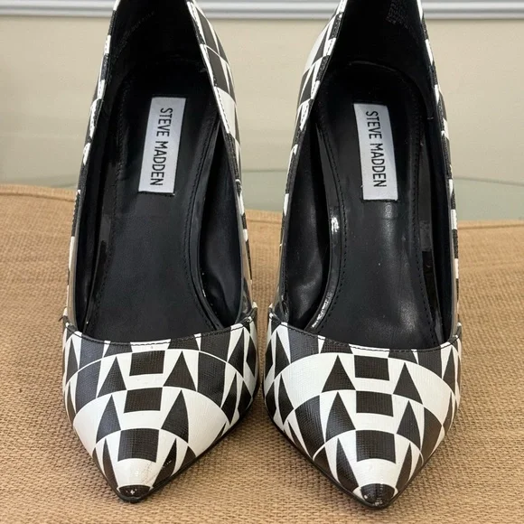 STEVE MADDEN Wileen Heels | Women's Size 8.5 | Black & White - Picture 6 of 6